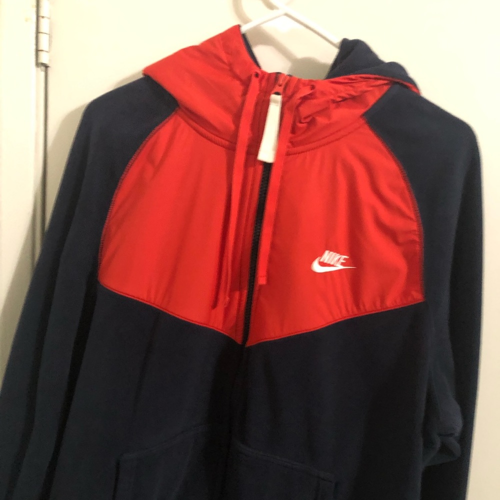 nike zip up jacket